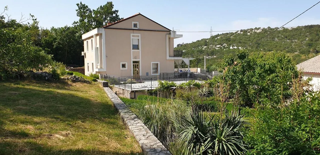 בית נופש Krizisce Kika'S Home קרואטיה