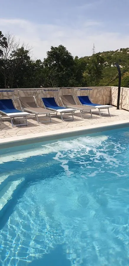 בית נופש Krizisce Kika'S Home